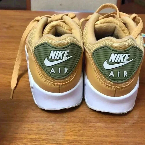 Nike Air Air Max Wheat Color Women's Size 7 - Picture 3 of 7